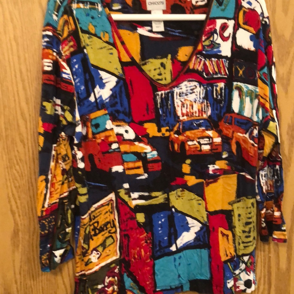 Preowned Chico’s City scapes top size 3 Excellent